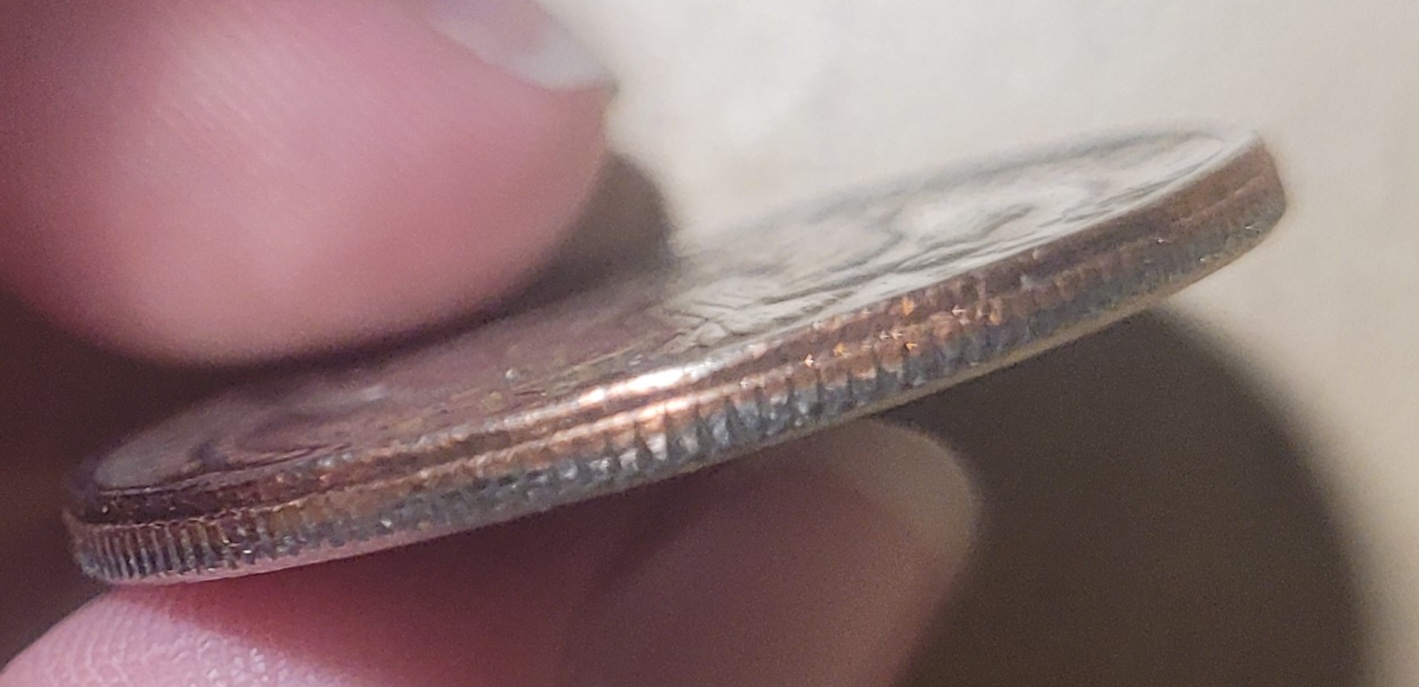 1972-D-Kennedy-Half-Dollar-With-A-Ring-Around-Edge